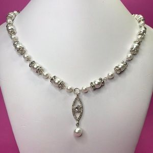 Handmade NWT Evil Eye Rhinestones & Pearls Necklace 🦄3 for $15 or 4 for $20 🦄